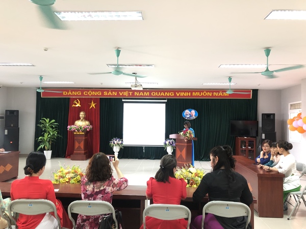 🌻🌻 Ngày 28/11/2022 chi bộ nhà trường tổ chức Kết nạp đảng cho cô giáo Nguyễn Thị Hồng Phương 
