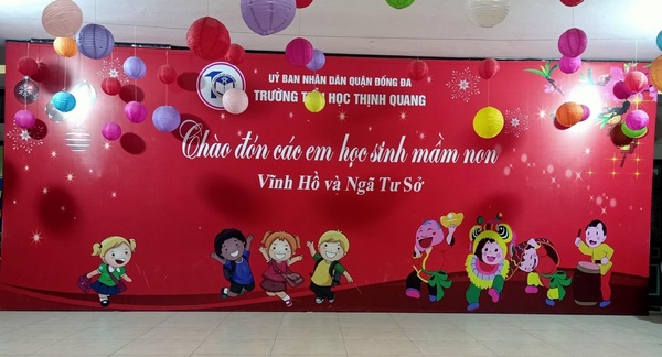 🌺  Vào học lớp 1 là bước ngoặt, là sự chuyển đổi qua một giai đoạn mới đối với trẻ nên việc chuẩn bị tâm thế sẵn sàng cho trẻ vào lớp 1 là vô cùng quan trọng.